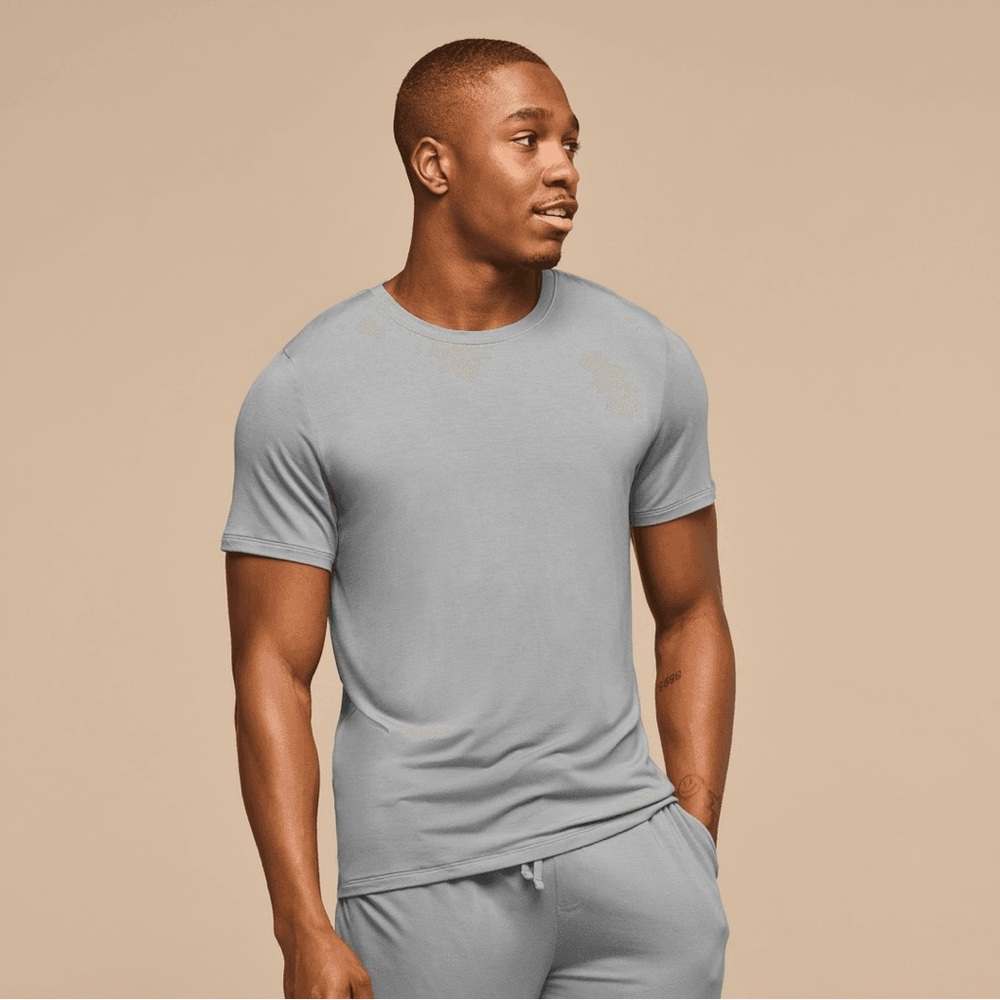Medium MeUndies Men’s Ultra Modal Crew Neck Tee Shirt color: stone gray Med M